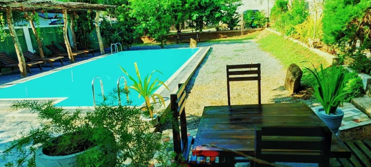 Lily Resort Udawalawe Eksteriør bilde